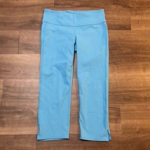 Athleta Chaturanga Blue Cropped Leggings size Medium
